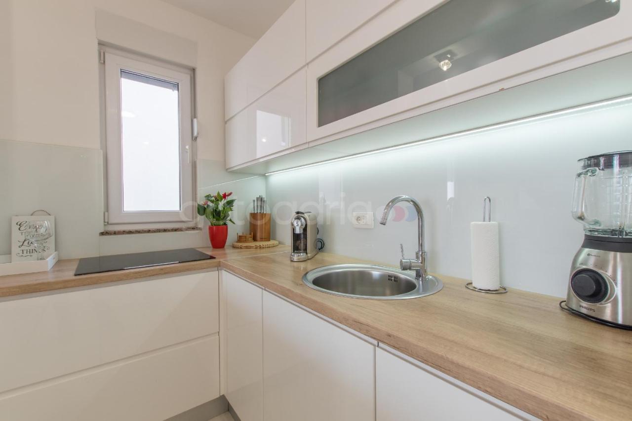 Sea View Apartments Dammi With Free Parking Makarska Bagian luar foto