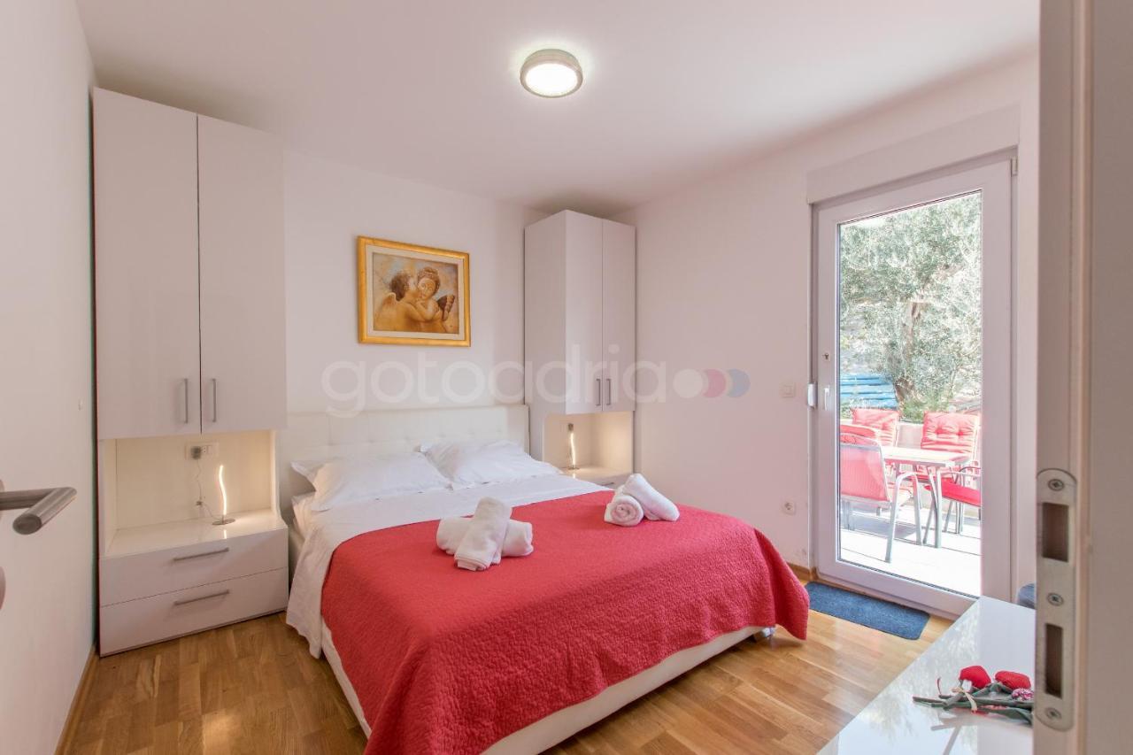 Sea View Apartments Dammi With Free Parking Makarska Bagian luar foto