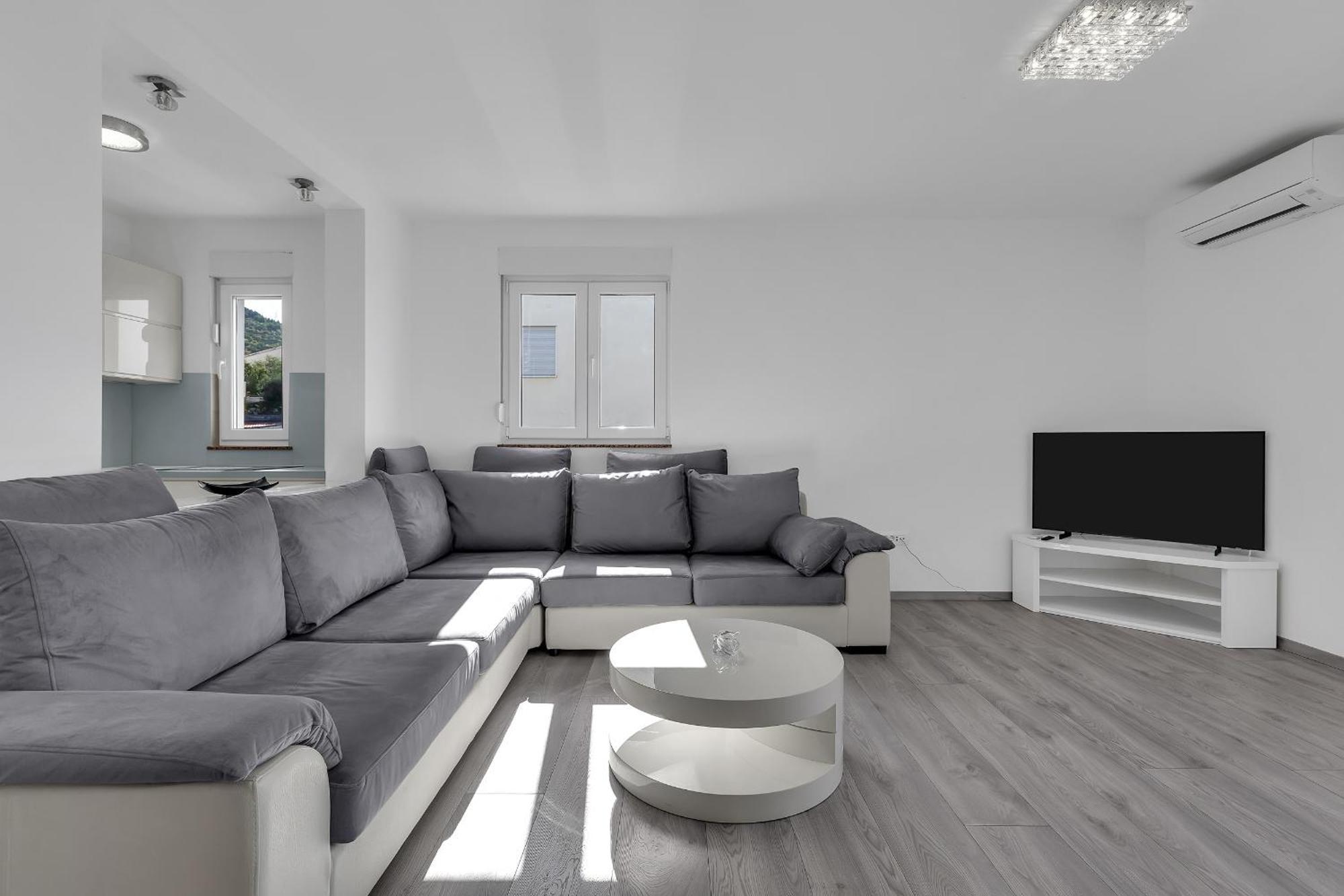 Sea View Apartments Dammi With Free Parking Makarska Bagian luar foto